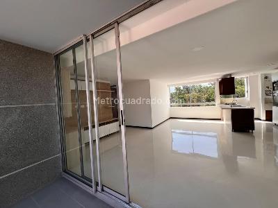 Apartamento de 3 alcobas en arriendo en Laureles Laureles, Medellín, 92 m² · foto 5 de 13