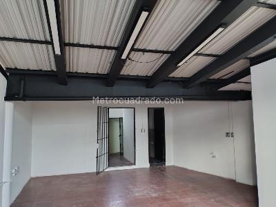 Warehouse for rent in La Candelaria Perpetuo Socorro, Medellín