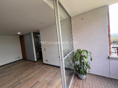 Apartamento en venta en Itagui Viviendas Del Sur, Itagüí · foto 2 de 19