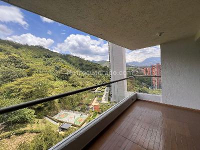 Apartamento de 2 alcobas en venta en Belen Loma De Los Bernal, Medellín, 83 m² · foto 10 de 20