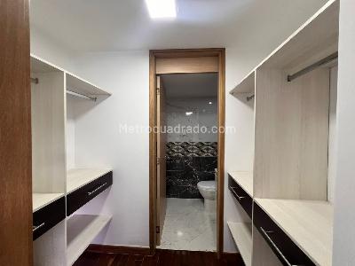 Apartamento de 2 alcobas en venta en Belen Loma De Los Bernal, Medellín, 83 m² · foto 13 de 20