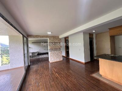 Apartamento de 2 alcobas en venta en Belen Loma De Los Bernal, Medellín, 83 m² · foto 3 de 20