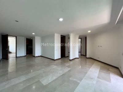 Apartamento de 3 alcobas en arriendo en Laureles Las Acacias, Medellín, 112 m² · foto 5 de 19