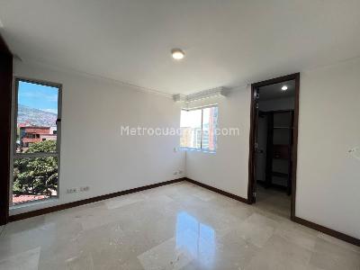 Apartamento de 3 alcobas en arriendo en Laureles Las Acacias, Medellín, 112 m² · foto 10 de 19