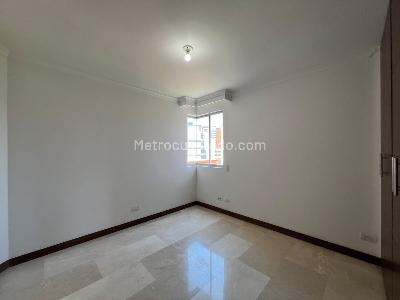 Apartamento de 3 alcobas en arriendo en Laureles Las Acacias, Medellín, 112 m² · foto 11 de 19