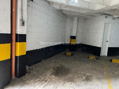Apartamento de 2 alcobas en arriendo en Poblado San Diego, Medellín, 62 m² · foto 13 de 14