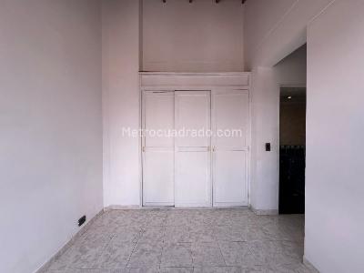 Apartamento de 2 alcobas en arriendo en Poblado San Diego, Medellín, 62 m² · foto 11 de 14