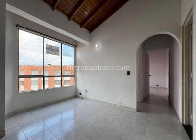 Apartamento de 2 alcobas en arriendo en Poblado San Diego, Medellín, 62 m² · foto 2 de 14