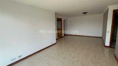Apartamento de 3 alcobas en arriendo en Laureles Estadio, Medellín, 140 m² · foto 2 de 20