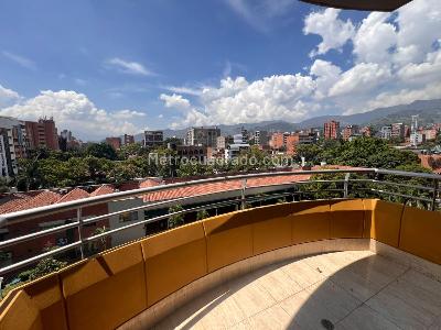 Apartamento de 3 alcobas en arriendo en Laureles Estadio, Medellín, 140 m² · foto 3 de 20