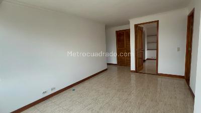 Apartamento de 3 alcobas en arriendo en Laureles Estadio, Medellín, 140 m² · foto 6 de 20