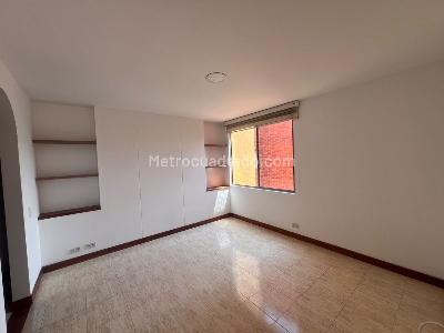 Apartamento de 3 alcobas en arriendo en Laureles Estadio, Medellín, 140 m² · foto 11 de 20