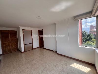 Apartamento de 3 alcobas en arriendo en Laureles Estadio, Medellín, 140 m² · foto 12 de 20