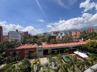 Apartamento de 3 alcobas en arriendo en Laureles Estadio, Medellín, 140 m² · foto 20 de 20