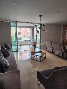 Apartamento de 4 alcobas en venta en Belen Parque, Medellín, 169 m² · foto 3 de 11