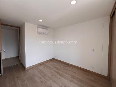Apartamento de 3 alcobas en venta en Laureles Estadio, Medellín, 95 m² · foto 10 de 20