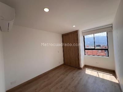 Apartamento de 3 alcobas en venta en Laureles Estadio, Medellín, 95 m² · foto 13 de 20