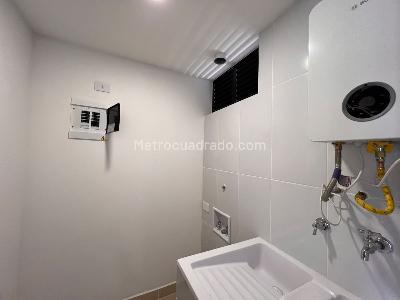Apartamento de 3 alcobas en venta en Laureles Estadio, Medellín, 95 m² · foto 14 de 20