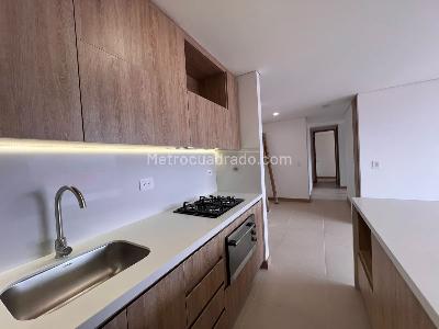 Apartamento de 3 alcobas en venta en Laureles Estadio, Medellín, 95 m² · foto 7 de 20