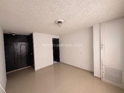 Apartamento de 4 alcobas en venta en Laureles Nogal, Medellín, 110 m² · foto 8 de 20