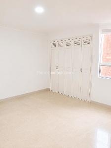 Apartamento de 4 alcobas en venta en Laureles Laureles, Medellín, 123 m² · foto 6 de 12