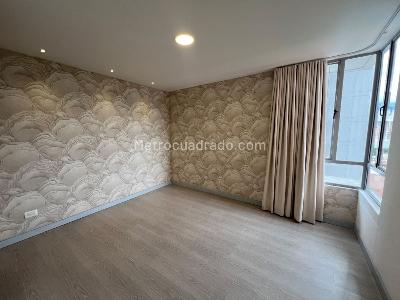 Apartamento de 3 alcobas en arriendo en El Poblado Castropol, Medellín, 110 m² · foto 13 de 20