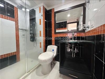 Apartamento de 3 alcobas en venta en Laureles Laureles, Medellín, 88 m² · foto 15 de 17