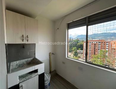 Apartamento de 3 alcobas en venta en Laureles Laureles, Medellín, 88 m² · foto 16 de 17