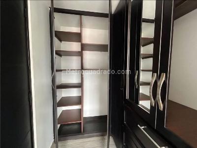 Apartamento de 3 alcobas en venta en Laureles Laureles, Medellín, 88 m² · foto 13 de 17