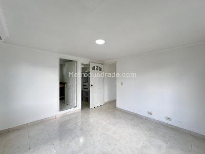 Apartamento de 1 alcoba en arriendo en Poblado San Diego, Medellín, 52 m² · foto 11 de 14