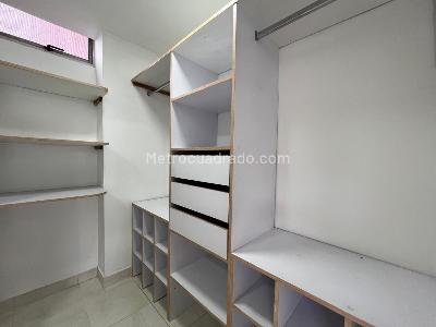 Apartamento de 1 alcoba en arriendo en Poblado San Diego, Medellín, 52 m² · foto 13 de 14