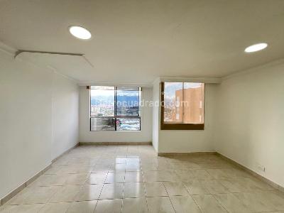 Apartamento de 1 alcoba en arriendo en Poblado San Diego, Medellín, 52 m² · foto 2 de 14