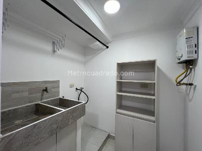 Apartamento de 1 alcoba en arriendo en Poblado San Diego, Medellín, 52 m² · foto 9 de 14