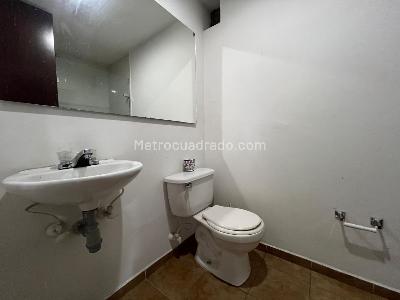 Apartamento de 1 alcoba en venta en Poblado San Diego, Medellín, 100 m² · foto 9 de 15