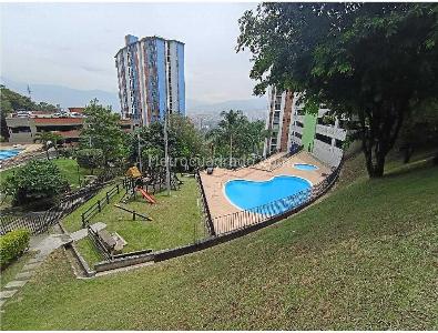 Apartamento de 3 alcobas en venta en Calasanz Calasanz, Medellín, 55 m² · foto 13 de 19