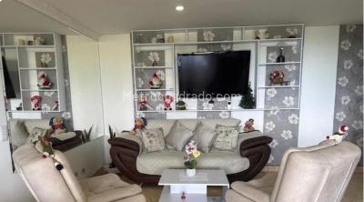 Apartamento de 3 alcobas en venta en Belen Rodeo Alto, Medellín, 82 m² · foto 9 de 19