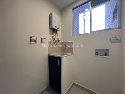 Apartamento de 2 alcobas en arriendo en Poblado Ciudad Del Rio, Medellín, 73 m² · foto 8 de 16