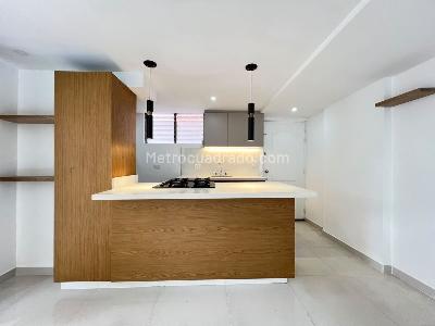 Apartamento de 1 alcoba en arriendo en Poblado San Diego, Medellín, 52 m² · foto 3 de 11