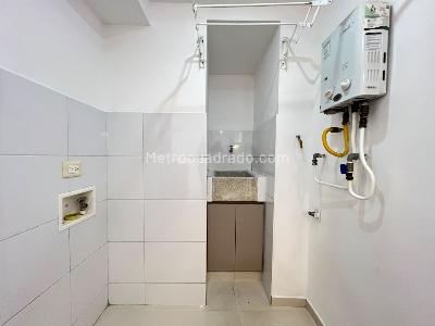 Apartamento de 1 alcoba en arriendo en Poblado San Diego, Medellín, 52 m² · foto 8 de 11