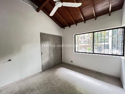 Casa de 5 alcobas en arriendo en Belen Belen La Palma, Medellín, 400 m² · foto 16 de 20