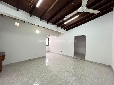Casa de 5 alcobas en arriendo en Belen Belen La Palma, Medellín, 400 m² · foto 17 de 20