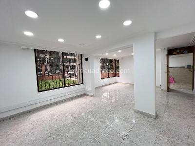 Casa de 5 alcobas en arriendo en Belen Belen La Palma, Medellín, 400 m² · foto 4 de 20