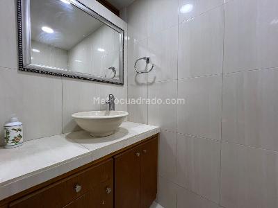 Casa de 5 alcobas en arriendo en Belen Belen La Palma, Medellín, 400 m² · foto 7 de 20