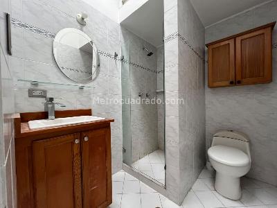 Casa de 5 alcobas en arriendo en Belen Belen La Palma, Medellín, 400 m² · foto 14 de 20