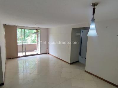 Apartamento de 3 alcobas en venta en Laureles La Almeria, Medellín, 75 m² · foto 14 de 20