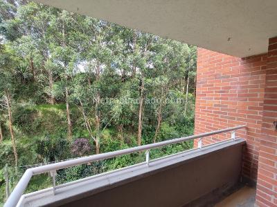 Apartamento de 3 alcobas en venta en Laureles La Almeria, Medellín, 75 m² · foto 17 de 20