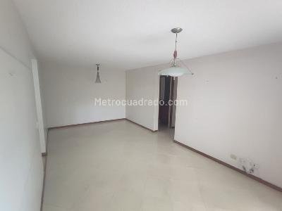 Apartamento de 3 alcobas en venta en Laureles La Almeria, Medellín, 75 m² · foto 6 de 20