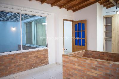 Casa de 3 alcobas en venta en Belen Fatima, Medellín, 190 m² · foto 1 de 19