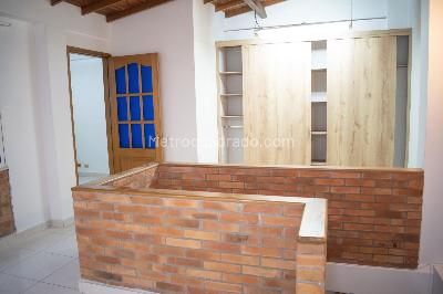 Casa de 3 alcobas en venta en Belen Fatima, Medellín, 190 m² · foto 2 de 19