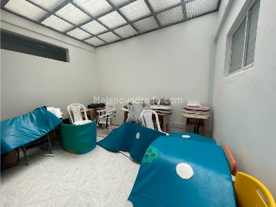 Casa de 5 alcobas en venta en Las Villas, Bogotá, 716 m² · foto 8 de 20